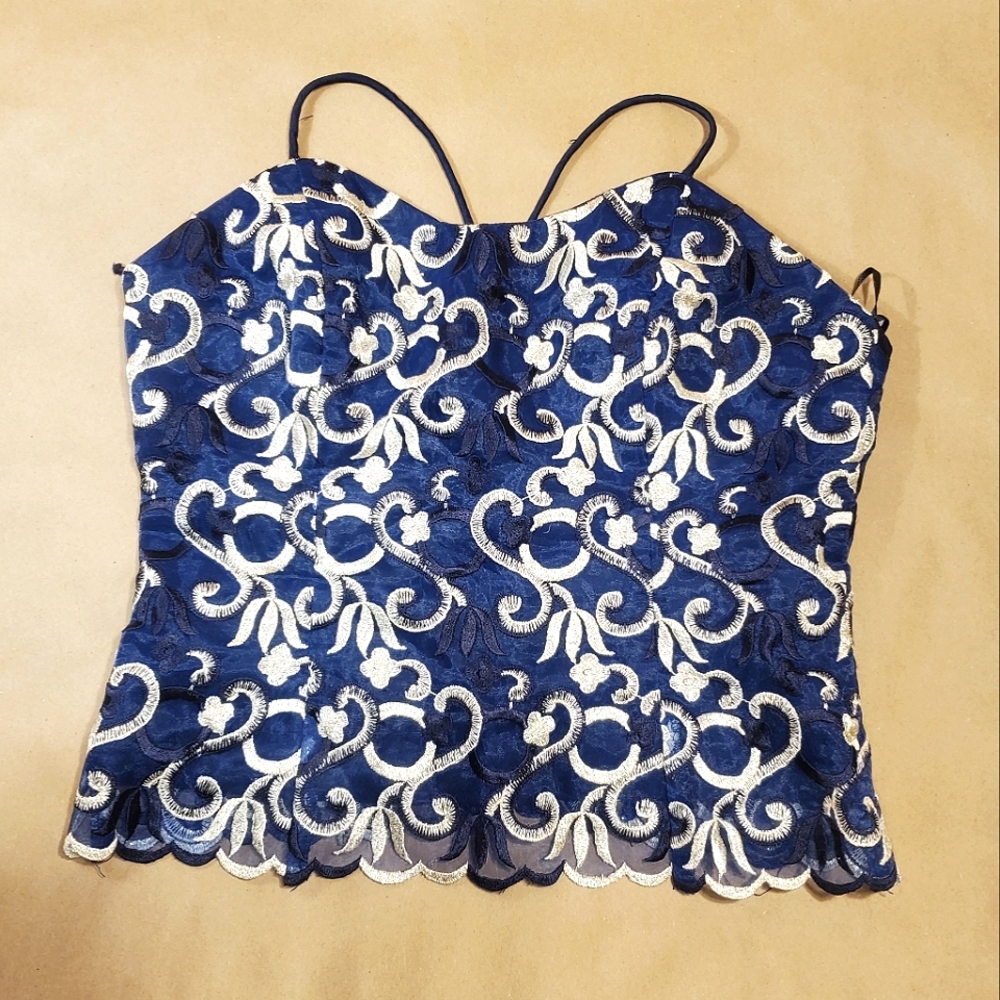 Lace up vintage dress top for weddings, prom, or costumes